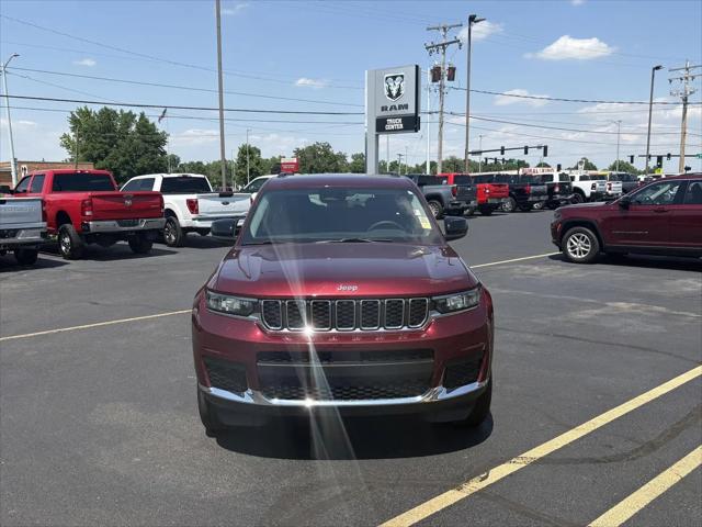 2023 Jeep Grand Cherokee L Laredo 4x4
