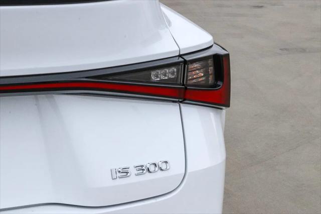 2025 Lexus IS 300 F SPORT Design