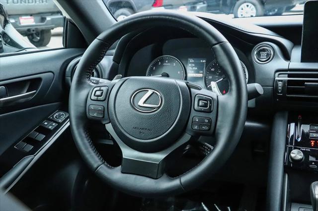 2025 Lexus IS 300 F SPORT Design