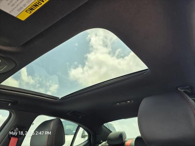 2023 Genesis G70 2.0T RWD