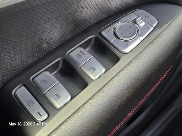 2023 Genesis G70 2.0T RWD