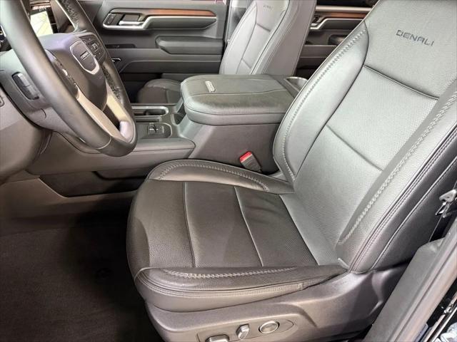 2024 GMC Sierra 2500HD 4WD Crew Cab Standard Bed Denali