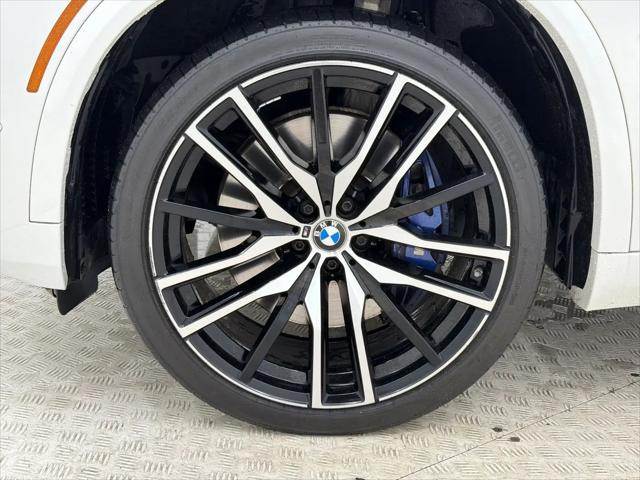 2021 BMW X5 M50i