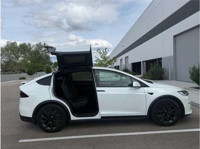 2022 Tesla Model X Dual Motor All-Wheel Drive