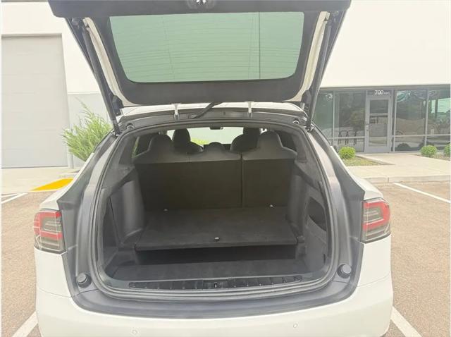 2022 Tesla Model X Dual Motor All-Wheel Drive