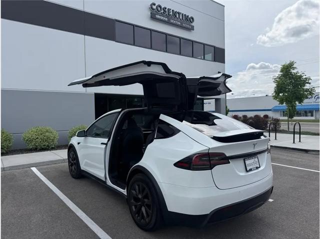 2022 Tesla Model X Dual Motor All-Wheel Drive
