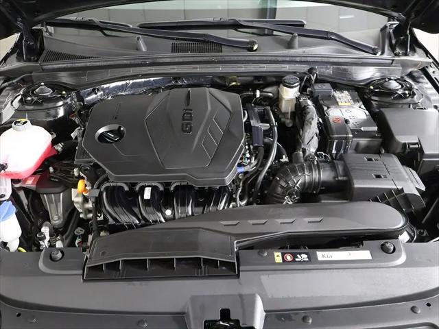 2025 Kia K5 LXS