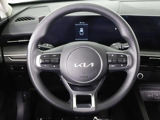 2025 Kia K5 LXS