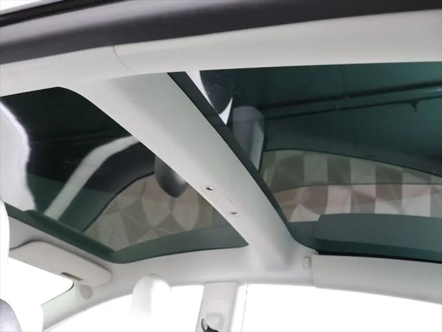 2022 Tesla Model 3 Long Range Dual Motor All-Wheel Drive