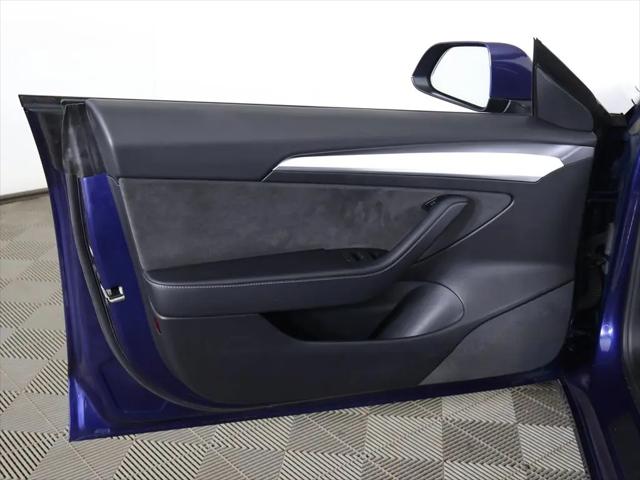 2022 Tesla Model 3 Long Range Dual Motor All-Wheel Drive