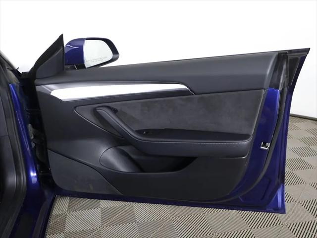 2022 Tesla Model 3 Long Range Dual Motor All-Wheel Drive
