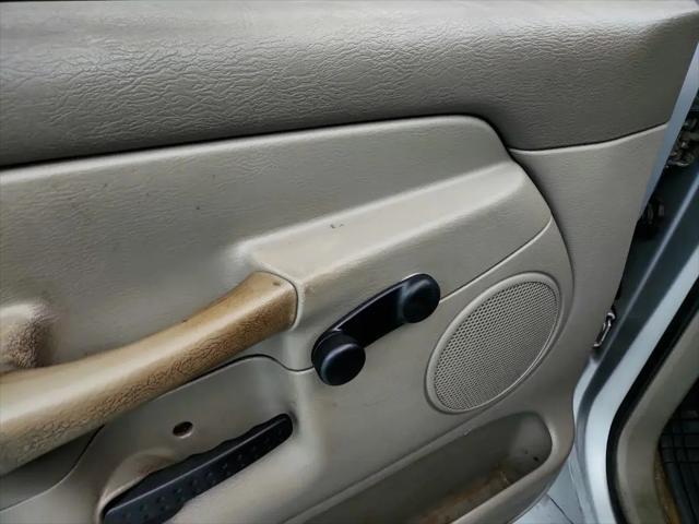 2004 Dodge Ram 1500 ST