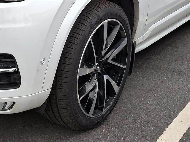 2019 Volvo XC90 T6 Momentum