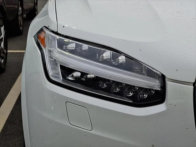 2019 Volvo XC90 T6 Momentum