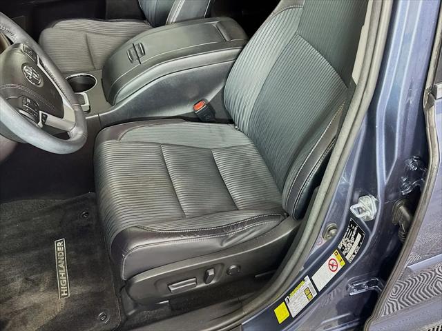 2015 Toyota Highlander LE Plus V6