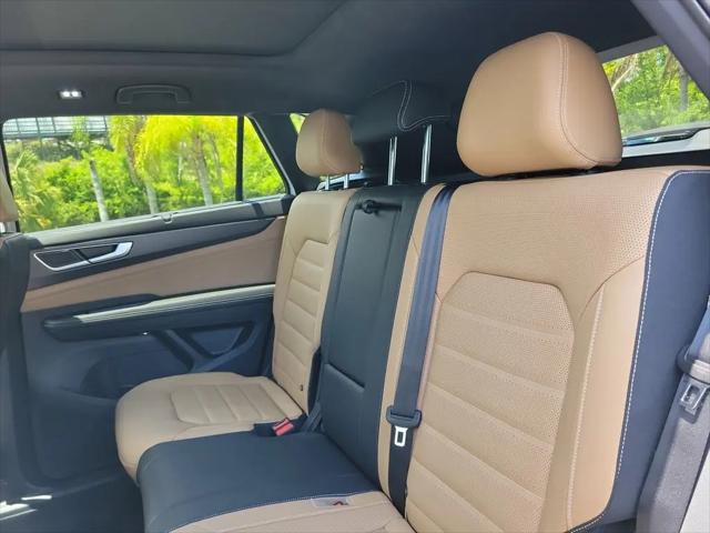 2026 Volkswagen Atlas Cross Sport SEL R-Line Black