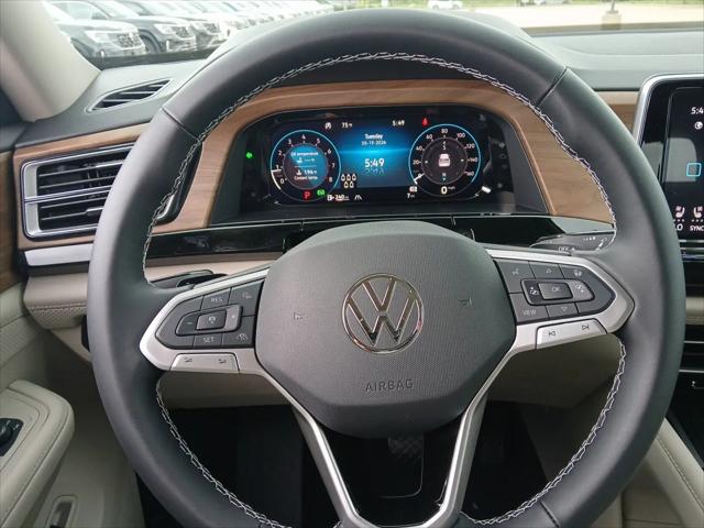 2026 Volkswagen Atlas SE with Technology