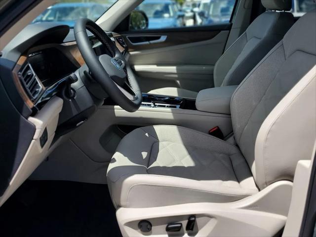 2026 Volkswagen Atlas SE with Technology