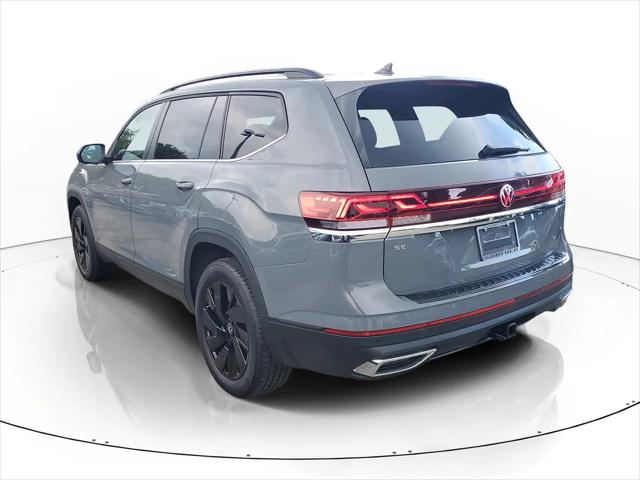 2026 Volkswagen Atlas SE with Technology