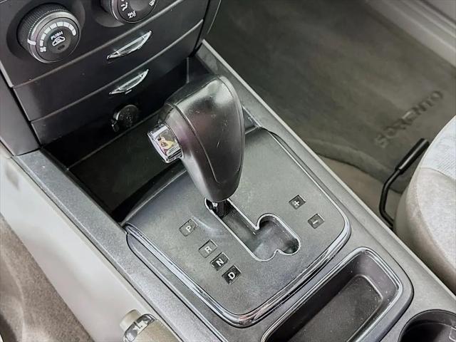 2008 Kia Sorento LX Base