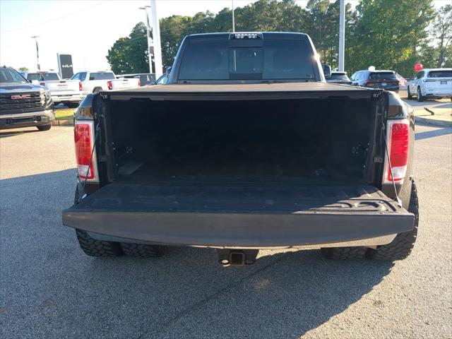 2017 Ram 3500 Laramie Longhorn Crew Cab 4x4 8' Box