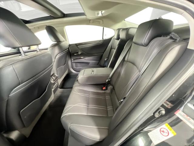 2019 Lexus ES 350 Luxury
