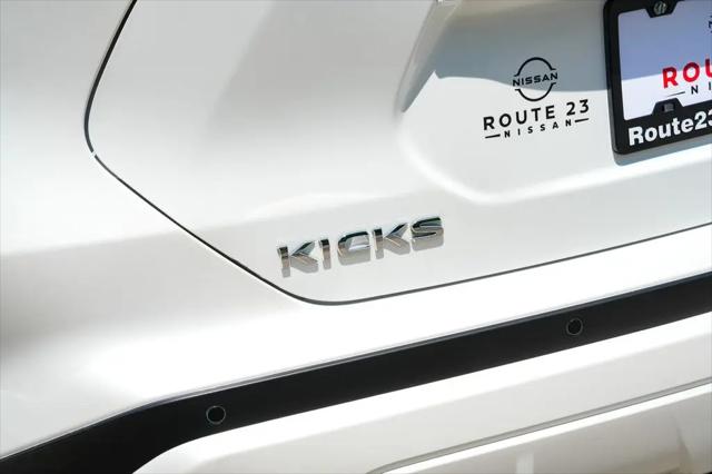 2023 Nissan Kicks SR Xtronic CVT