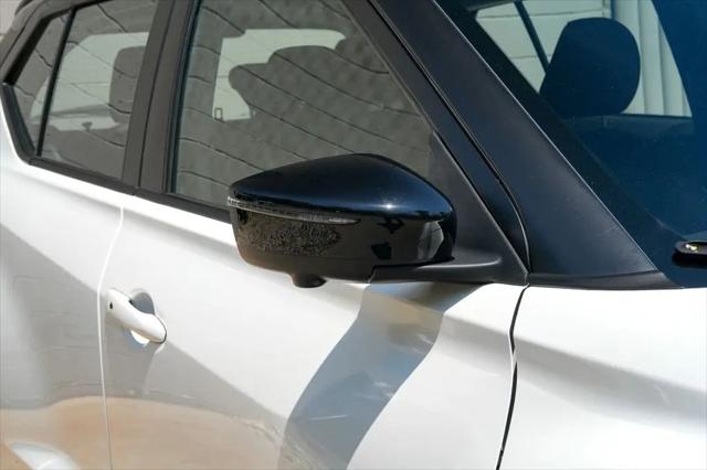 2023 Nissan Kicks SR Xtronic CVT