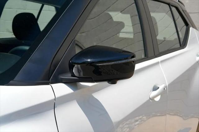 2023 Nissan Kicks SR Xtronic CVT