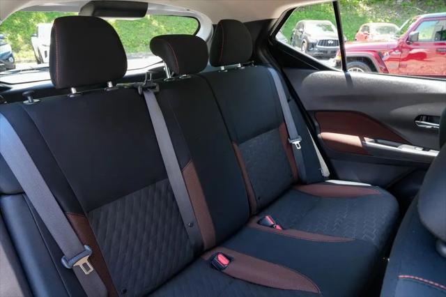 2023 Nissan Kicks SR Xtronic CVT
