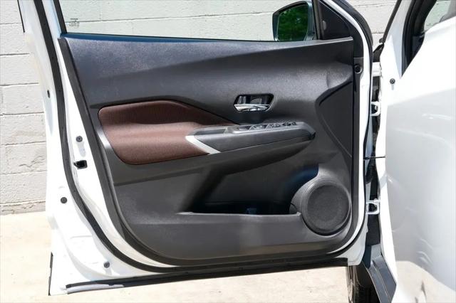 2023 Nissan Kicks SR Xtronic CVT