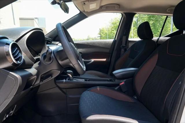 2023 Nissan Kicks SR Xtronic CVT