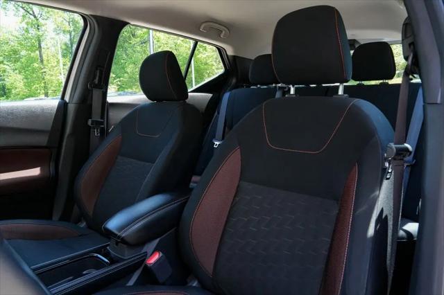 2023 Nissan Kicks SR Xtronic CVT