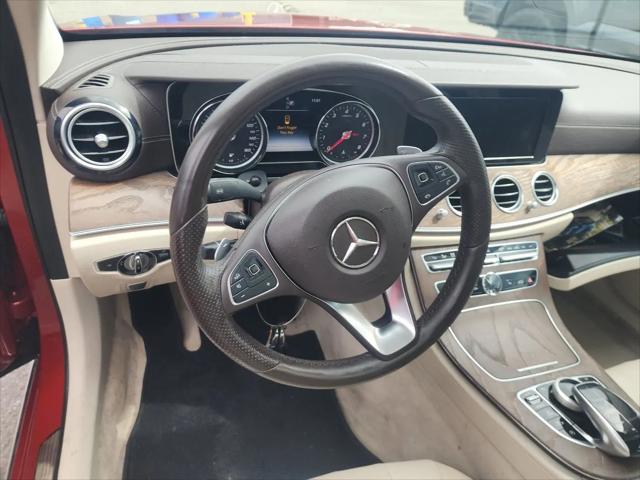 2018 Mercedes-Benz E-CLASS E 300 E 300