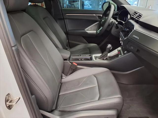 2024 Audi Q3 Premium 45 TFSI S line quattro Tiptronic