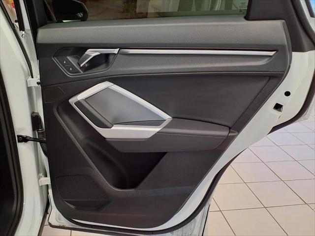 2024 Audi Q3 Premium 45 TFSI S line quattro Tiptronic