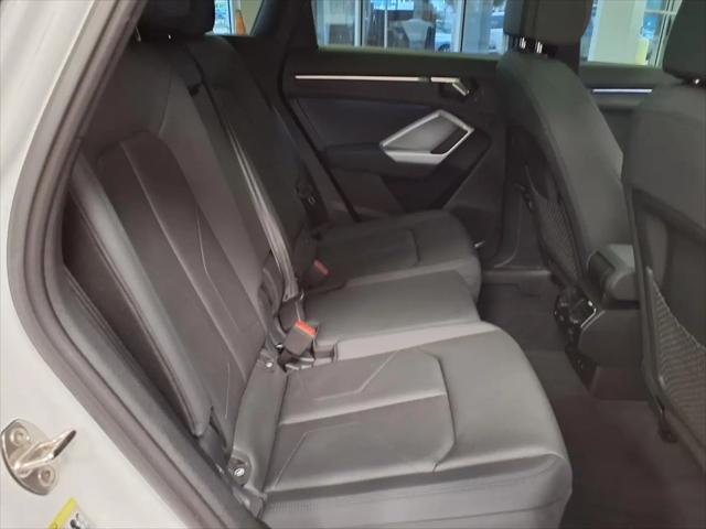 2024 Audi Q3 Premium 45 TFSI S line quattro Tiptronic