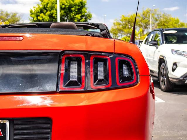 2014 Ford Mustang V6