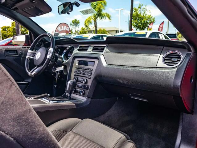 2014 Ford Mustang V6
