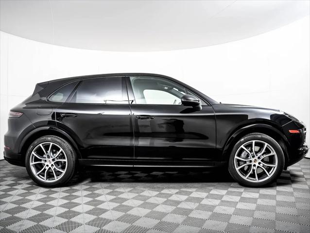 2023 Porsche Cayenne S Platinum Edition