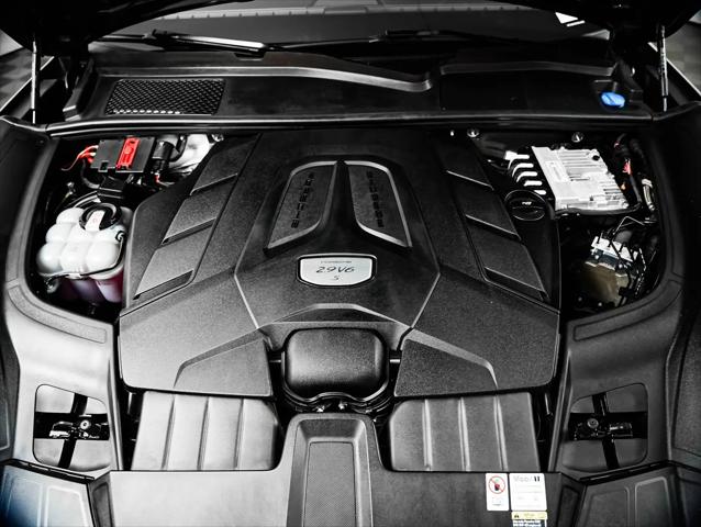 2023 Porsche Cayenne S Platinum Edition