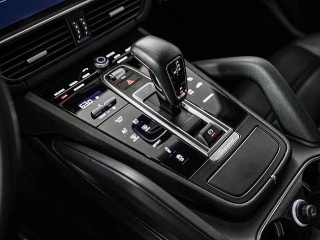 2023 Porsche Cayenne S Platinum Edition