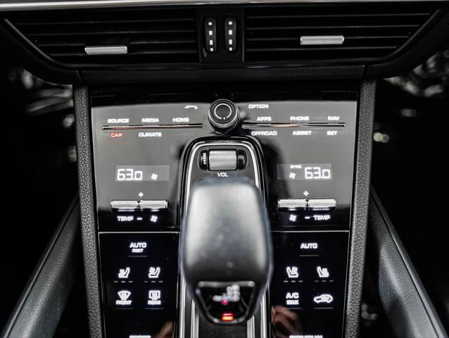 2023 Porsche Cayenne S Platinum Edition