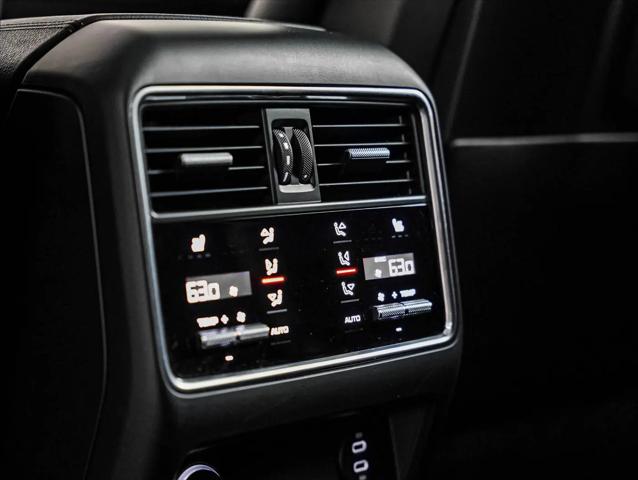 2023 Porsche Cayenne S Platinum Edition