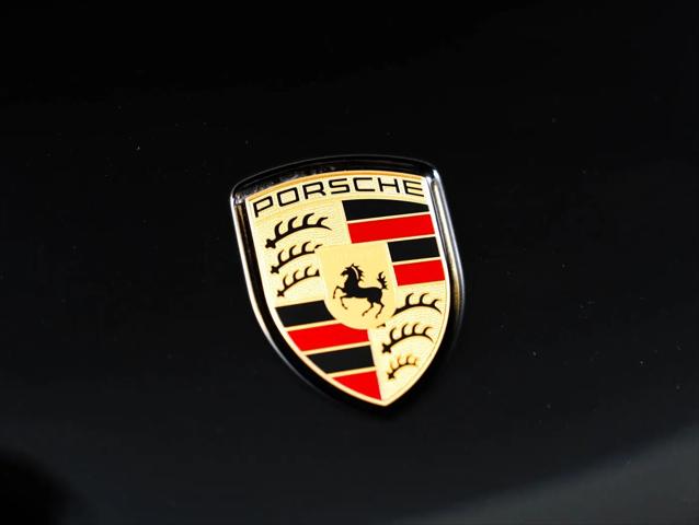 2023 Porsche Cayenne S Platinum Edition