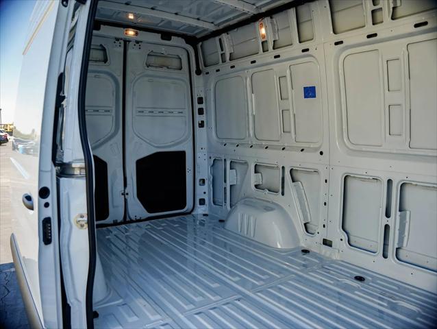 2026 Mercedes-Benz Sprinter 2500 Standard Roof 4-Cyl Diesel