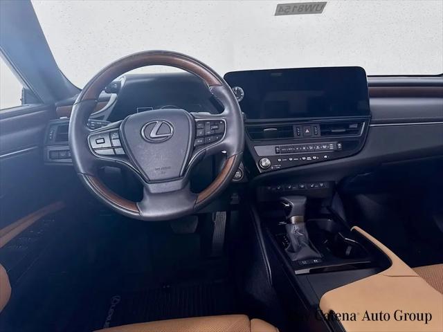 2024 Lexus ES 300h Luxury