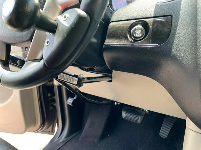 2015 Chrysler Town & Country Touring-L