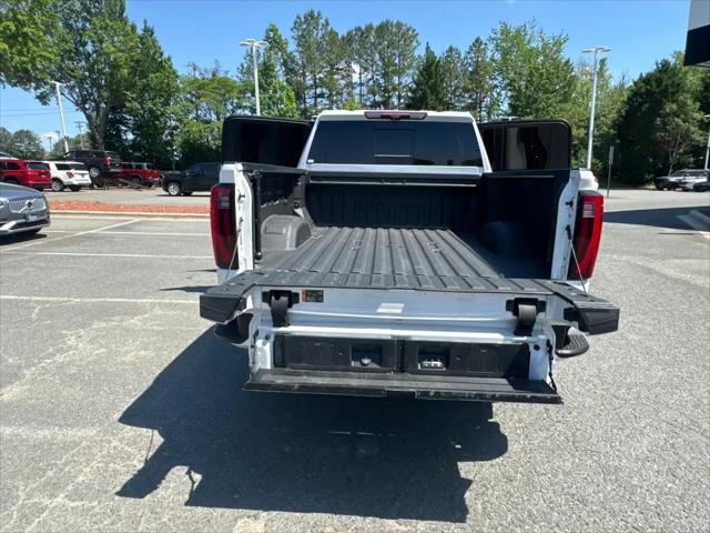 2024 GMC Sierra 3500HD 4WD Crew Cab Standard Bed Denali Ultimate