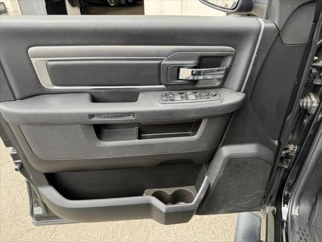 2022 Ram 1500 Classic Warlock Crew Cab 4x4 5'7" Box